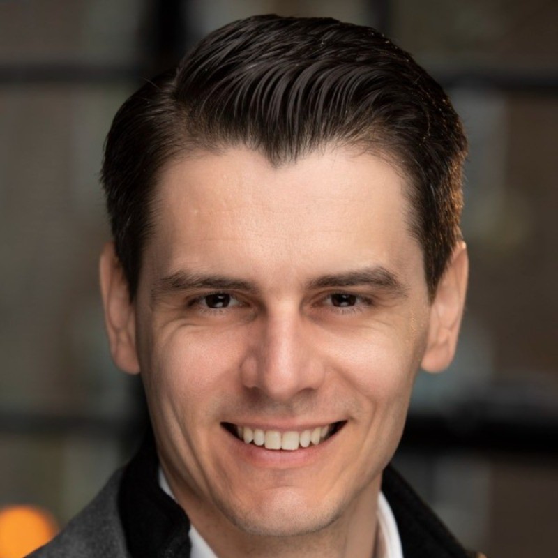 Tom Molnar